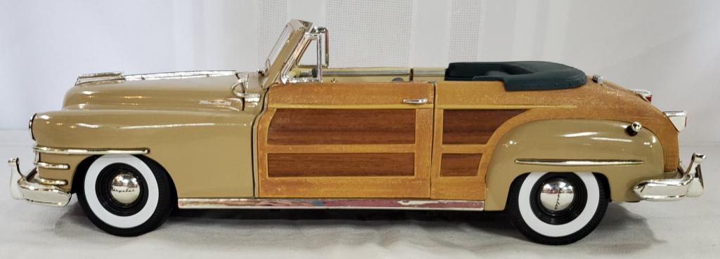 1948 Town and Country Die Cast 1:18 (1 of 8)