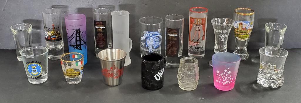 18 Assorted Shot Glasses: 18 Assorted Shot Glasses. Photo's are considered part of the description and condition. 804-28