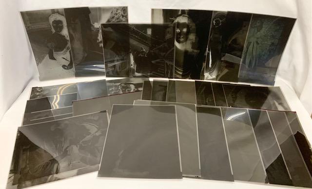 25 Vivian Leigh Negatives by Gustavo Parras: Lot of 25 Vintage Vivian Leigh Negatives by Gustavo Parras. All different pictures from different movies/periods. Apx. 8" x 10". Photos are considered part of the description and condition.