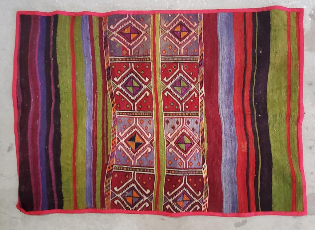 Small Hand Tied Loomed Rug (1 of 4)