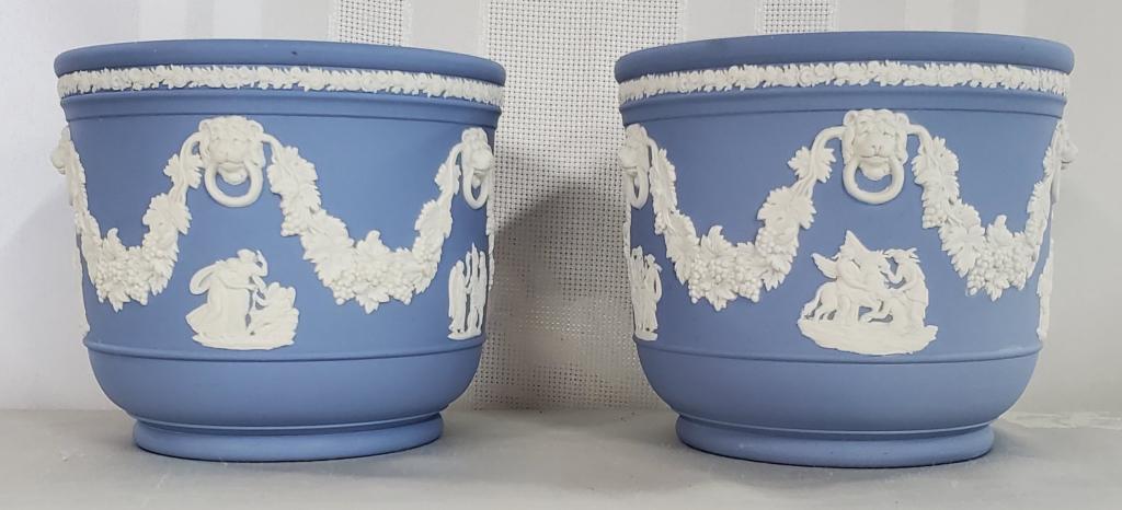 2 Wedgwood Blue Jasperware 4 1/4" Cache Pots (1 of 7)