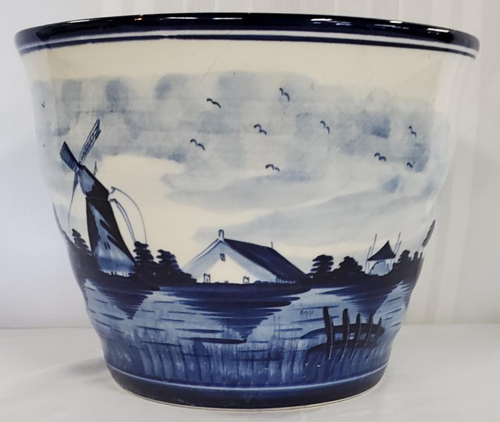 Vintage Delft Hand Painted Planter/Pot (1 of 10)