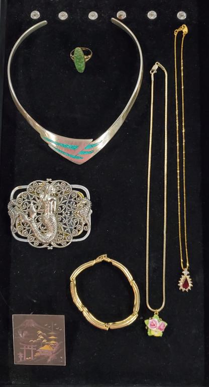Beautiful Assortment of Costume Jewelry (1 of 4)