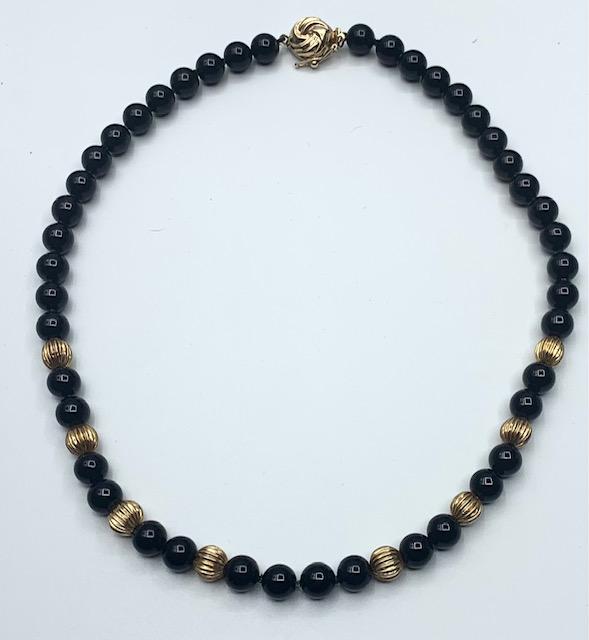 14k & Onyx? Beaded Necklace. (1 of 7)