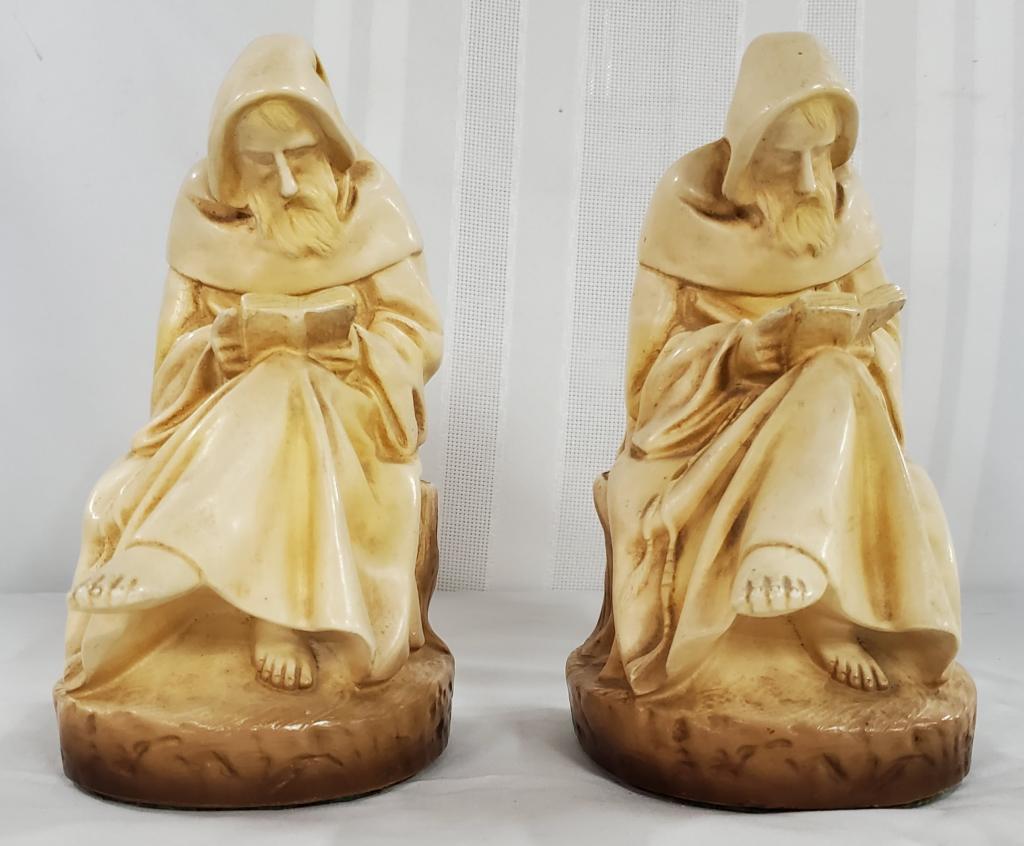 Vintage Chalkware Reading Monk Priest Bookends (1 of 7)