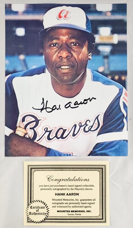 Hank Aaron Signed Photo   COA (1 of 2)