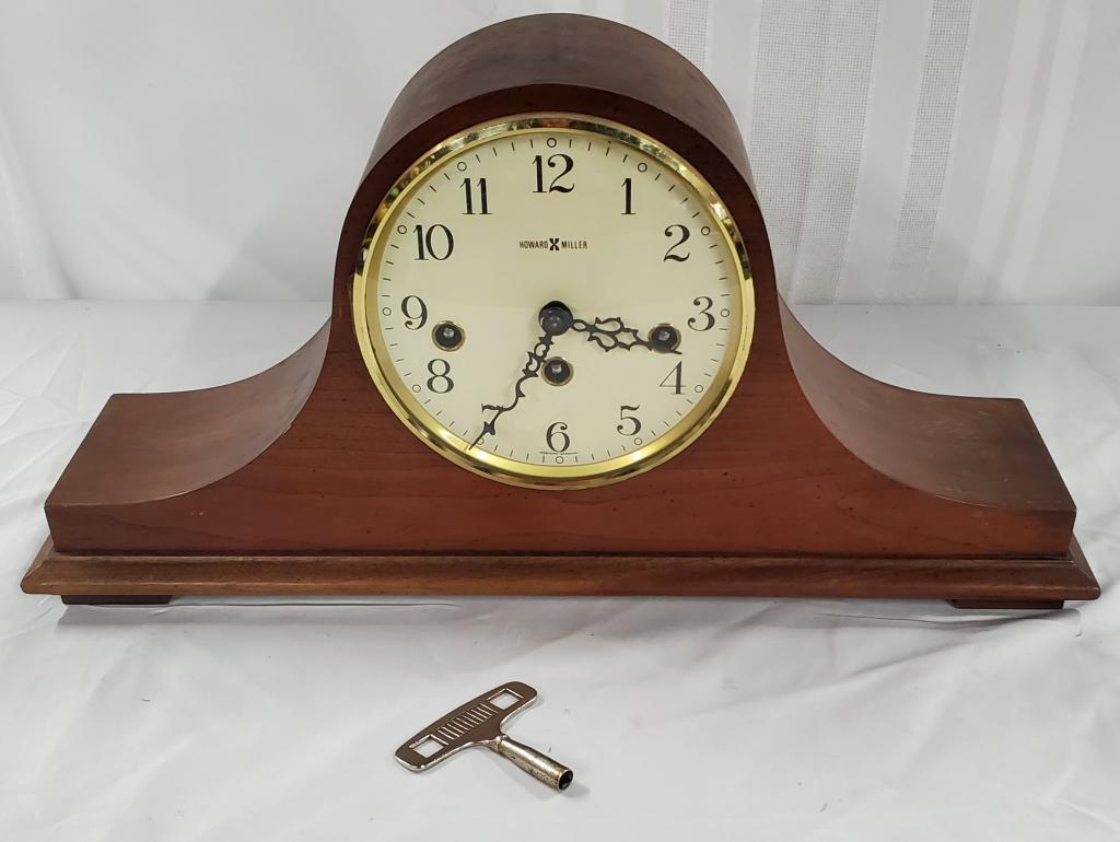Howard Miller Humpback Mantle Clock (1 of 9)