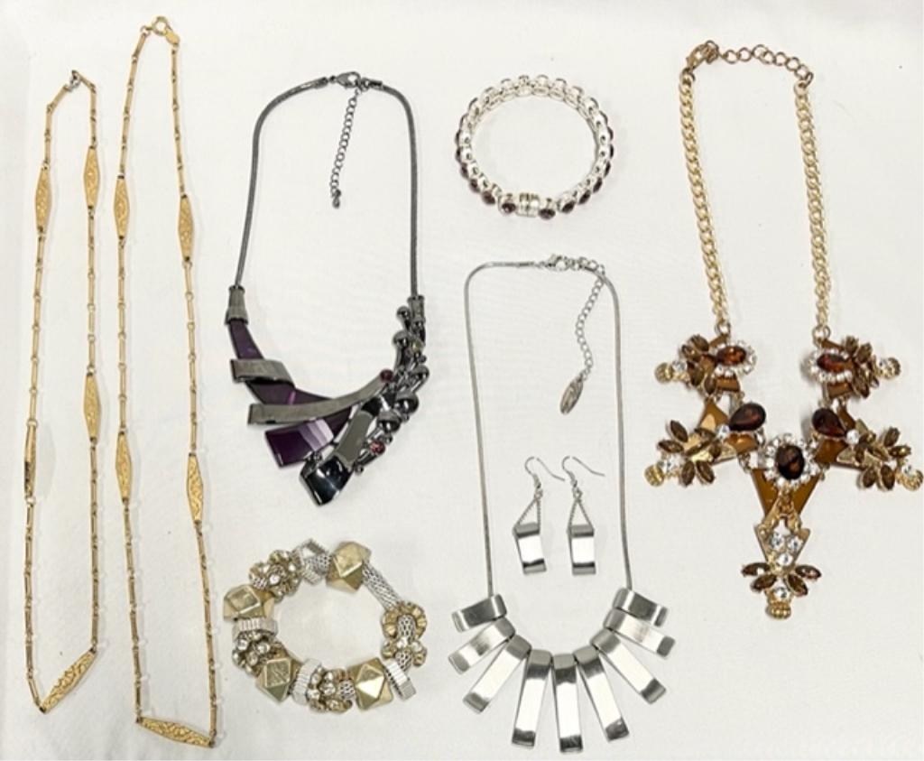 Beautiful Assortment of Costume Jewelry (1 of 10)