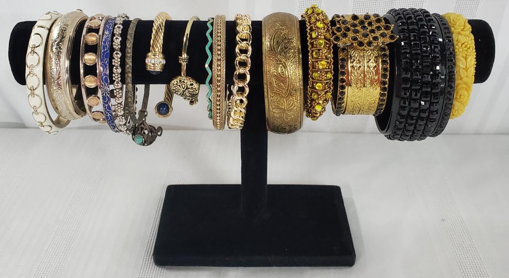 17 Assorted Costume Bangles (1 of 3)
