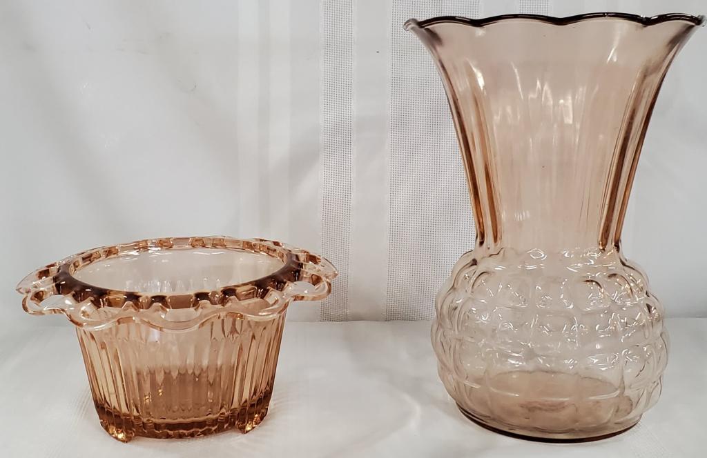 Pink Depression Vase and Flower Bowl (1 of 7)