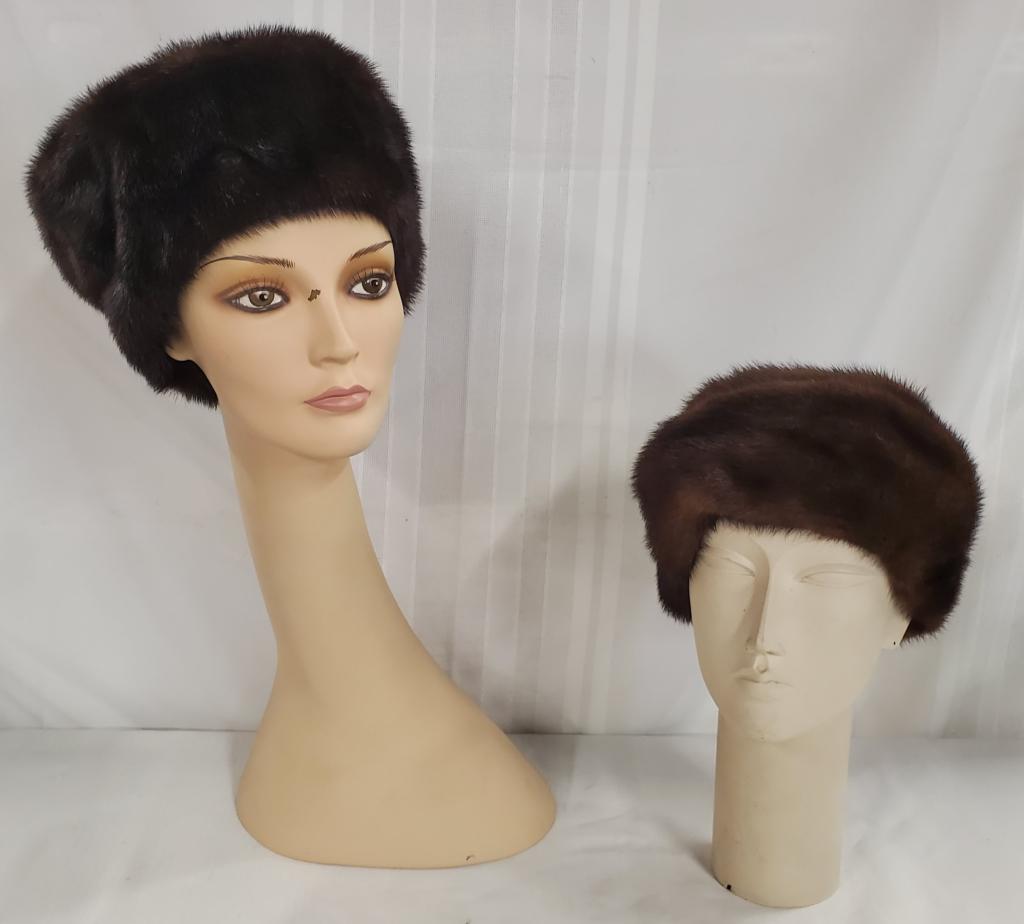 2 Vintage Fur Hats (1 of 11)