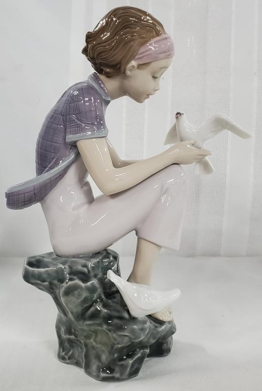 Lladro "Playing with Doves" - in Original Box (1 of 7)