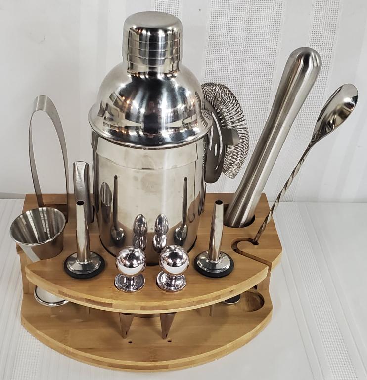 12 Pc Cocktail Shaker Set (1 of 5)