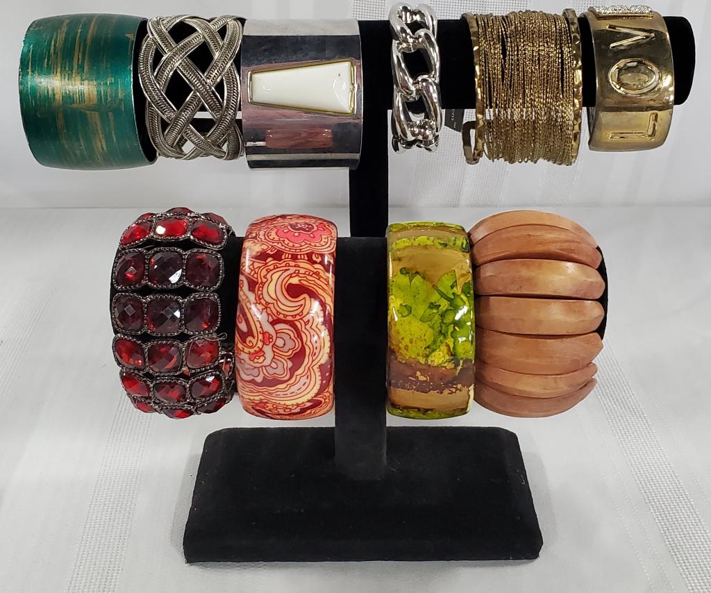 10 Assorted Costume Bangle Bracelets (1 of 3)