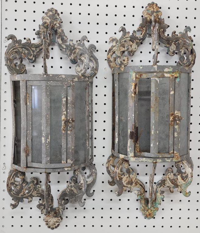Pair of Vintage Metal Wall Sconces/Lanterns (1 of 11)