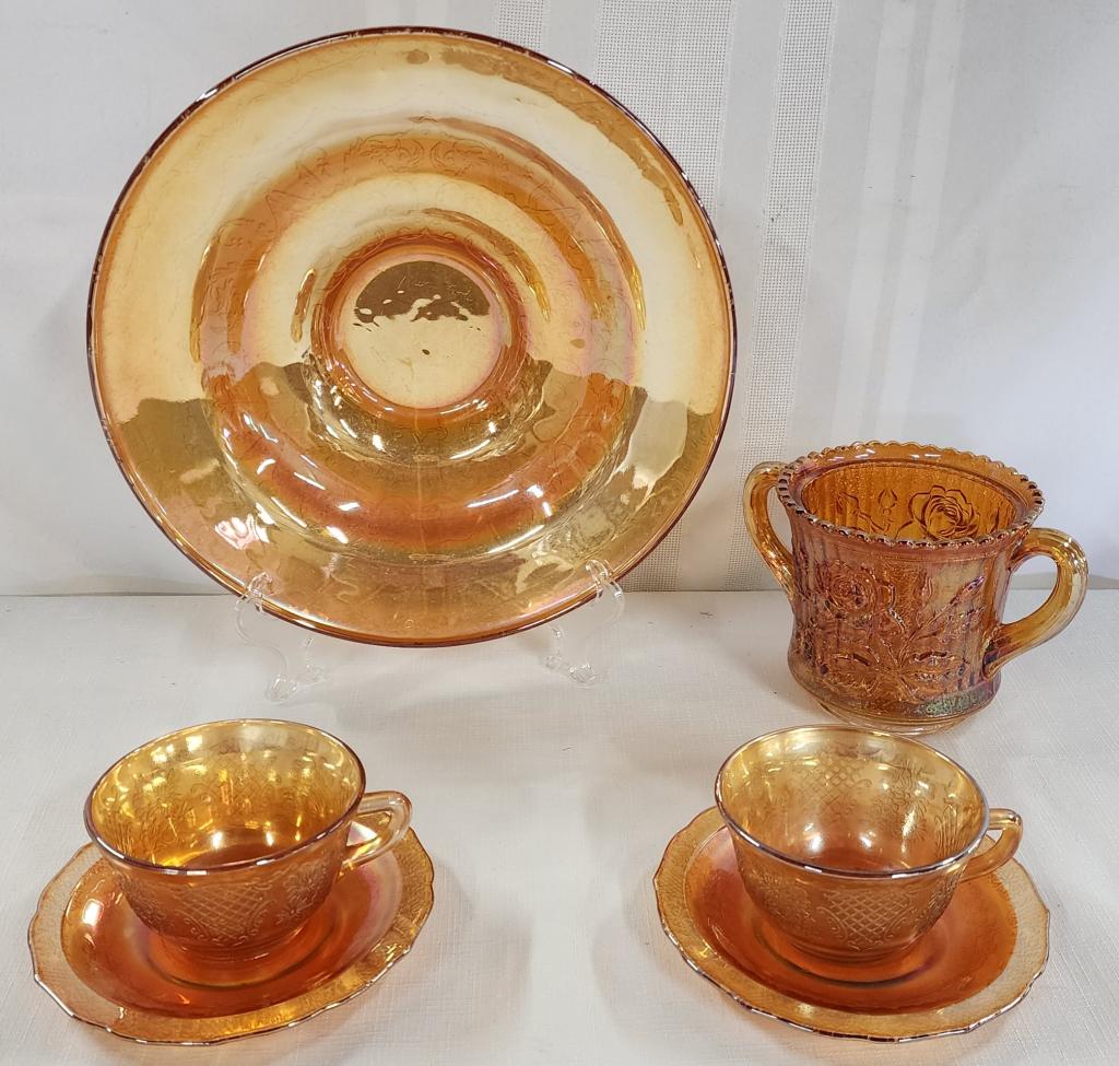 Nice Collection of Carnival Glass (1 of 7)