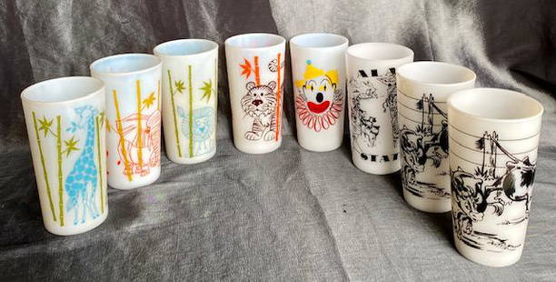 8 Vintage Collectable Glasses: 8 Vintage Collectable Glasses. Milk Glass. *4 Matching with Bamboo and Animals. *2 Matching with Cows. *1 Clown. *1 Alaska State. Apx. 5" to 5 1/4" H. Photo's are considered part of the description an