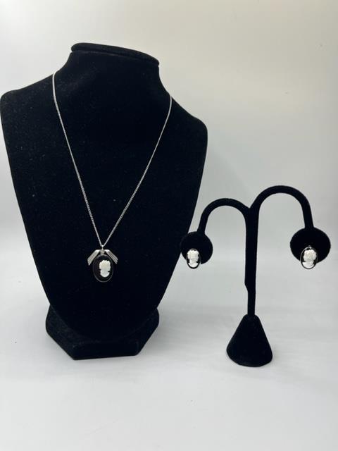 Sterling Van Dell Cameo Necklace and Earrings (1 of 12)