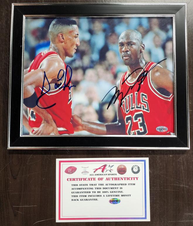 Jordan/Pippen Signed Basketball Picture COA (1 of 4)