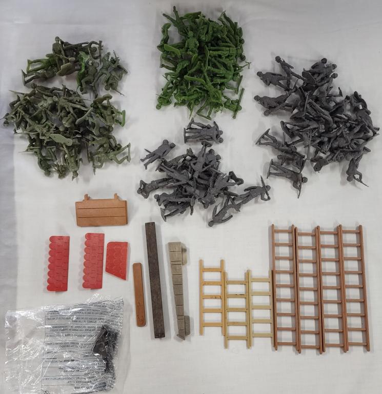 Asst. Vintage Plastic Soldiers- Some Louis Marx (1 of 8)