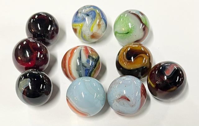 10 Dave McCollough Marbles. (1 of 3)