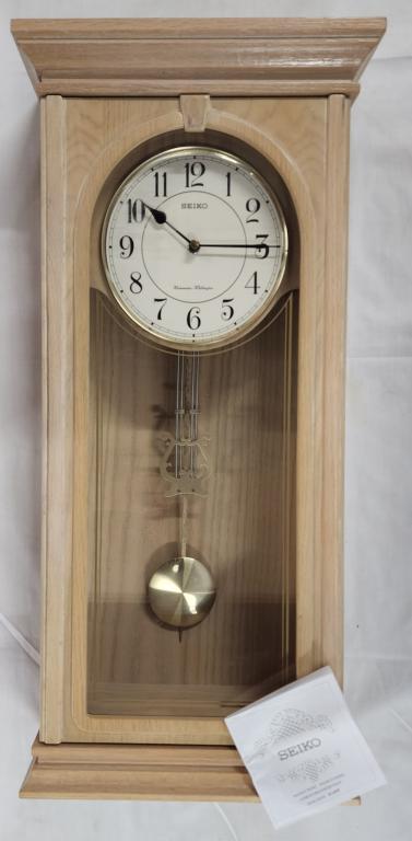 Seiko Pendulum Wall Clock (1 of 9)