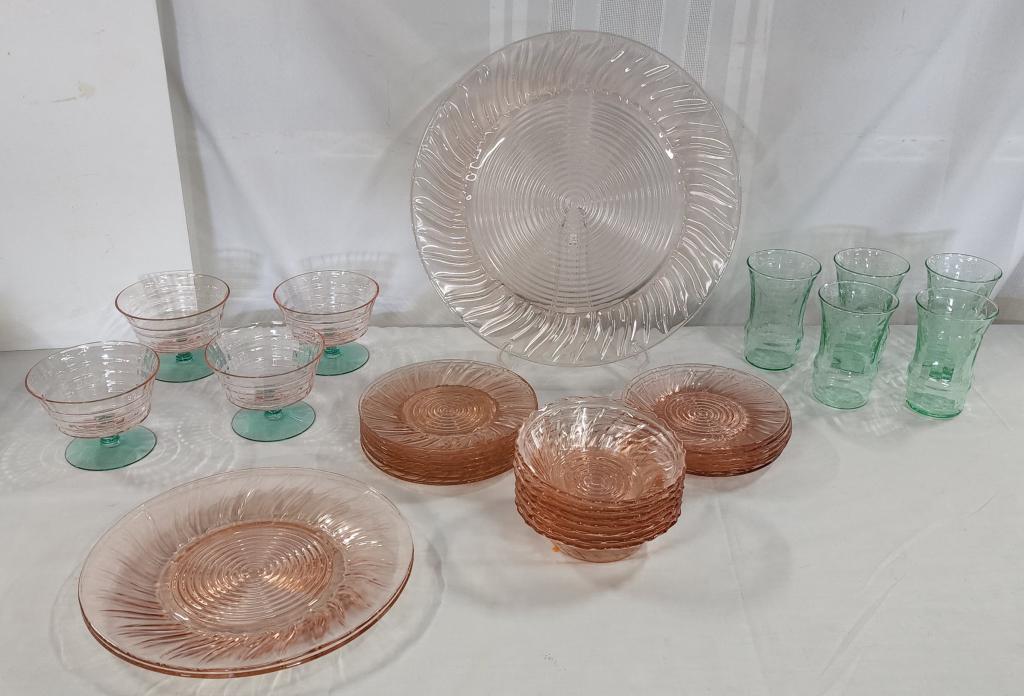 Assorted Depression Glass (1 of 4)