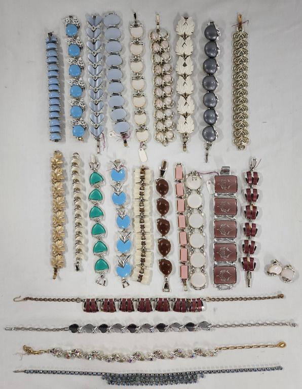 Nice Assortment of Costume Jewelry (1 of 4)