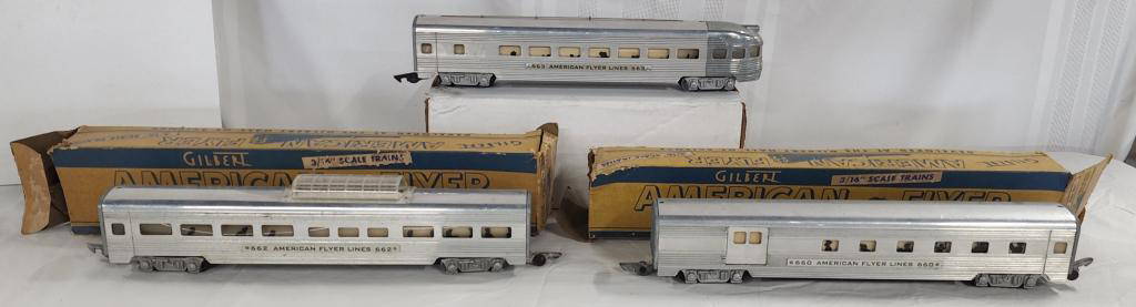 Collectable Aluminum Coach Cars/Trains: Collectable aluminum coach cars/trains. - The A.C. Gilbert Co. American Flyer coach cars. * #660 - approx. 2 1/4"H X 12 3/4"L. * #662 - approx. 3"H X 12 3/4"L. * #663 - approx. 2 1/4 X 13"L. Photo's a