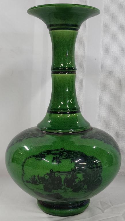 Antique Ceramic Celadon Porcelain Vase: Antique ceramic celadon porcelain vase. - green glaze. - approx. 10"H. Photo's are considered part of the description and condition.