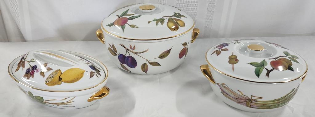3  Royal Worcester Porcelain Covered Serving Bowls (1 of 11)