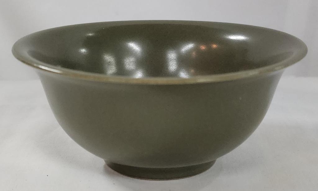 Dynasty Celadon bowl: Dynasty Celadon bowl. - antique longquan ceramic. approx. 2"H X 4"dia. Photo's are considered part of the description and condition.