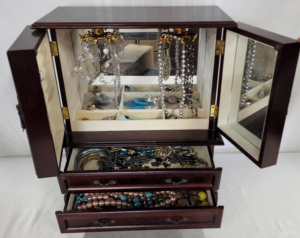 Jewelry Box Filled With Assorted Costume  Jewelry. (1 of 6)