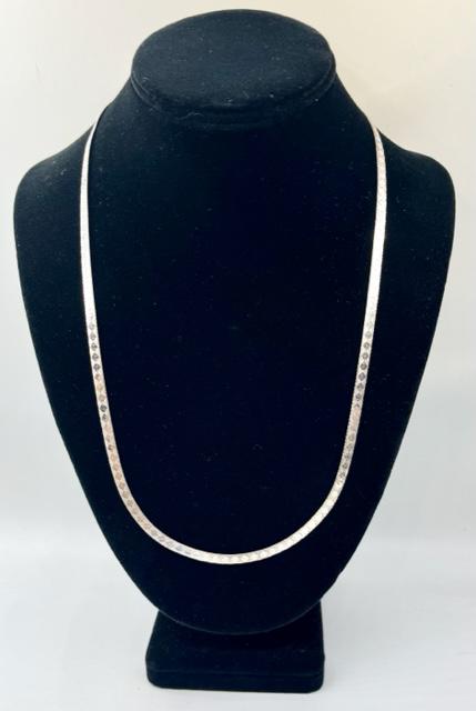Etched Sterling Herringbone Necklace (1 of 6)