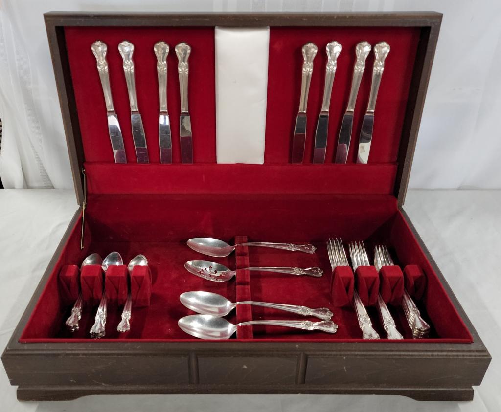 Old Company Plate Flatware In Case (1 of 10)