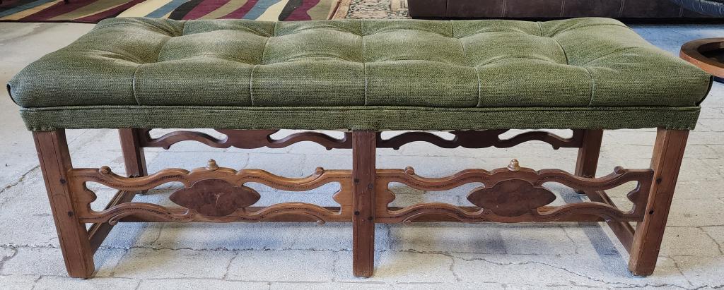 Vintage Bench (1 of 6)