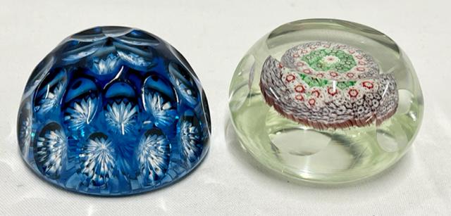 2 Art Glass Paperweights (1 of 7)
