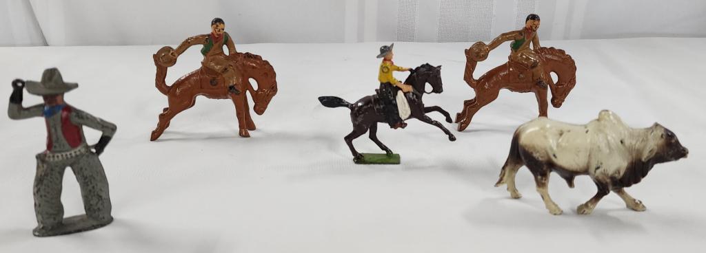 5 Hand Painted Vintage Lead Toys (1 of 10)