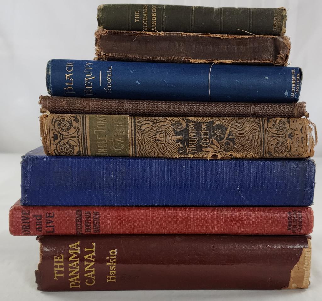 Collection of 8 Antique And Vintage Books (1 of 18)
