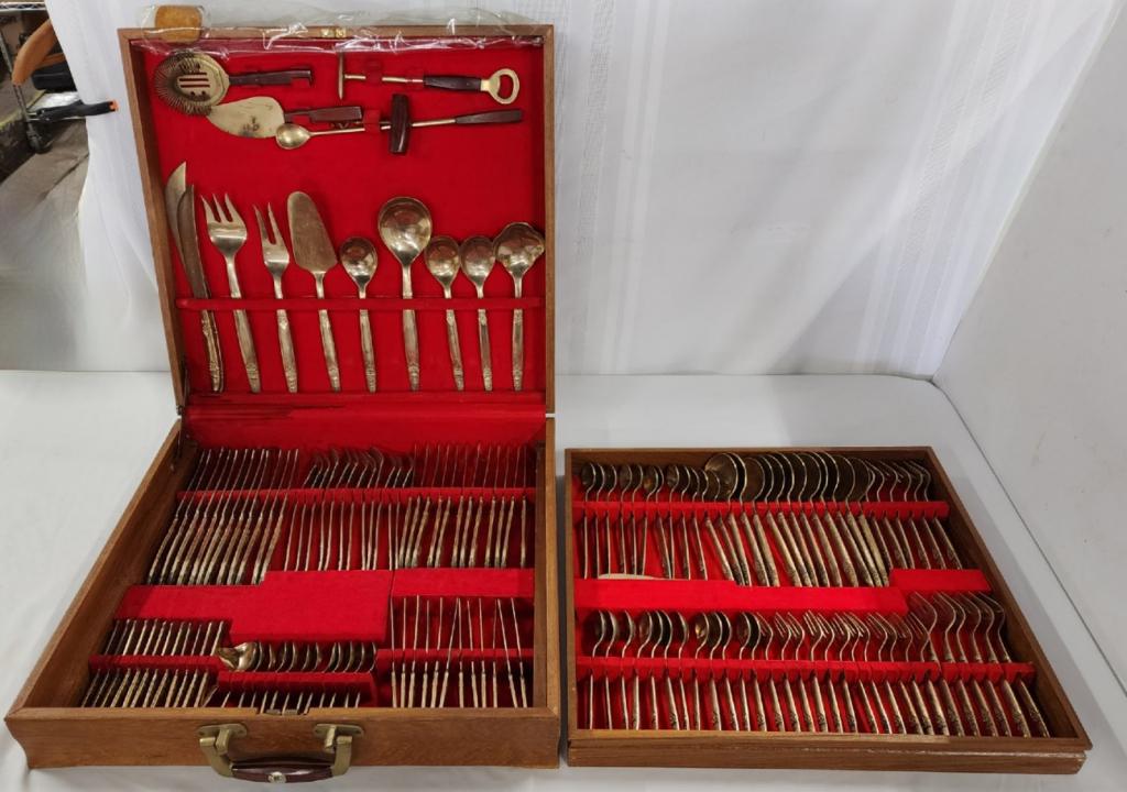 Solid Nickel Bronze Flatware Set (1 of 20)