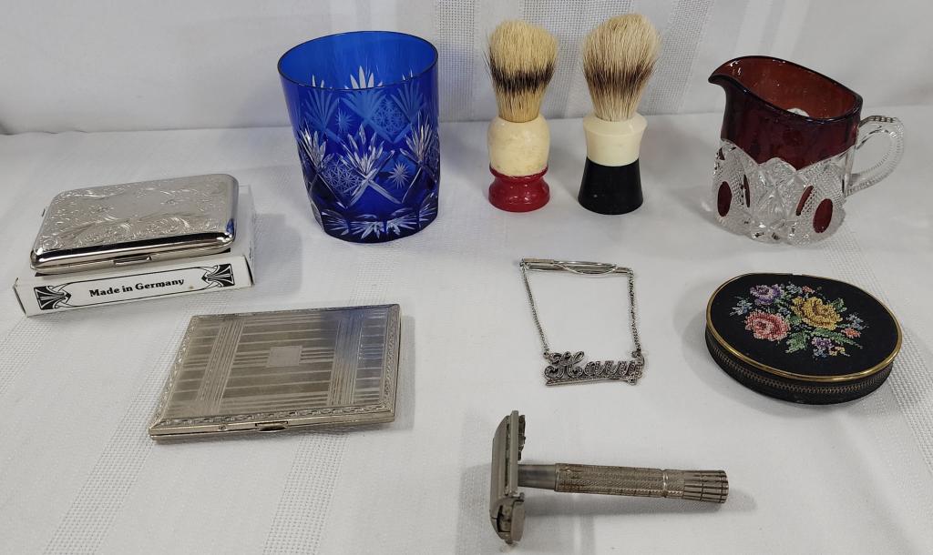 Lot of Vintage Collectibles (1 of 13)