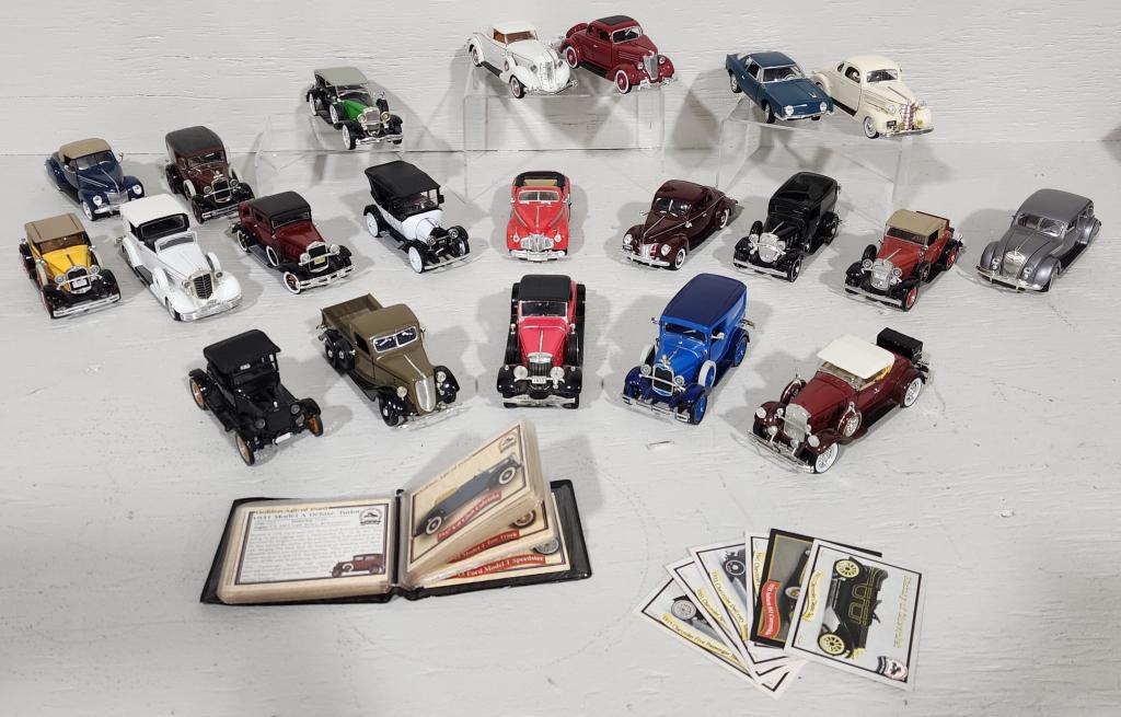 Collection of 21 Die Cast Classic Cars (1 of 14)
