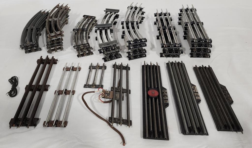 Assorted Lionel Train Tracks (1 of 7)