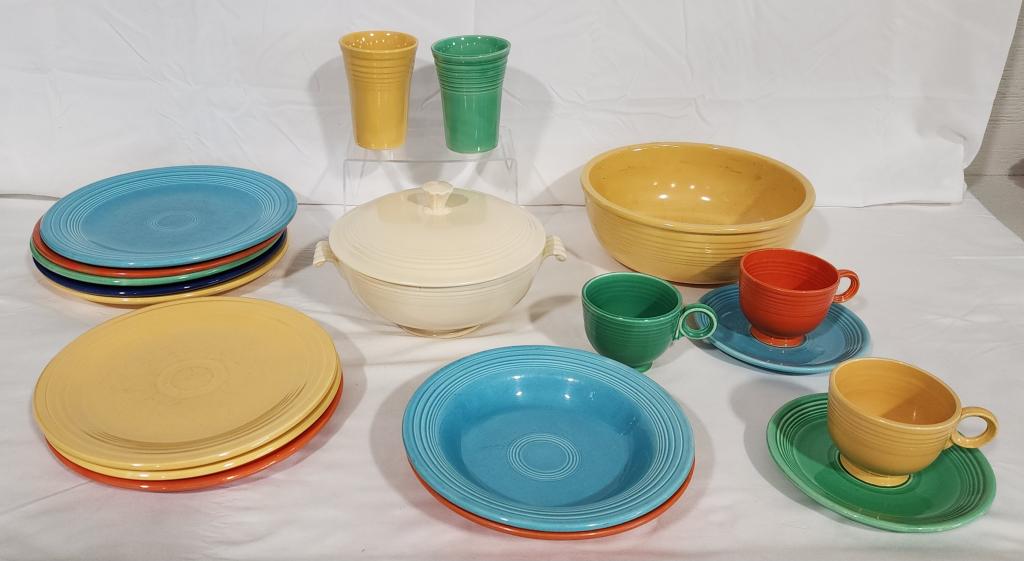Collection of 18 pieces of Vintage Fiesta (1 of 8)
