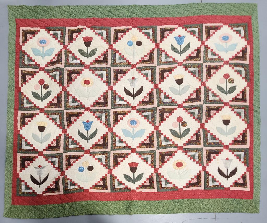 Beautifully Handmade Multicolored Quilt (1 of 5)