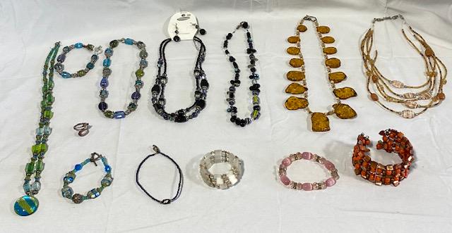 Collection of Assorted Beaded Costume Jewelry: Collection of Assorted Beaded Costume Jewelry. *Glass Beads. *Faux Stone Beads. *Necklaces. *Bracelets. *Ring. Photo's Are Considered Part Of The Description And Condition. R.