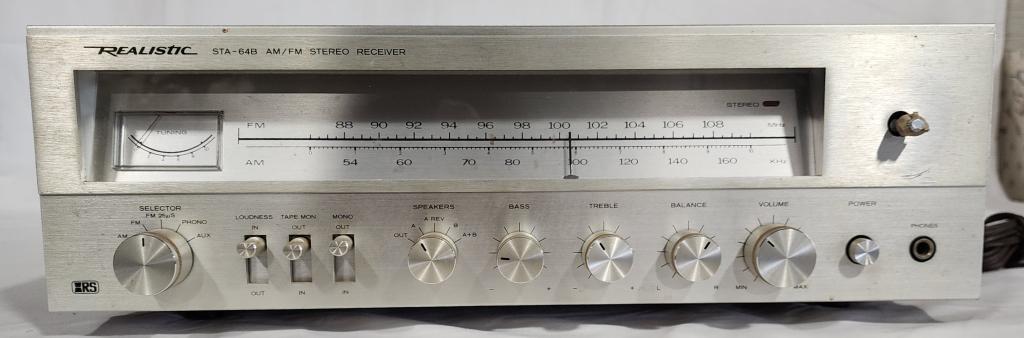 Vintage Realistic STA-64B AM/FM Stereo Receiver (1 of 9)