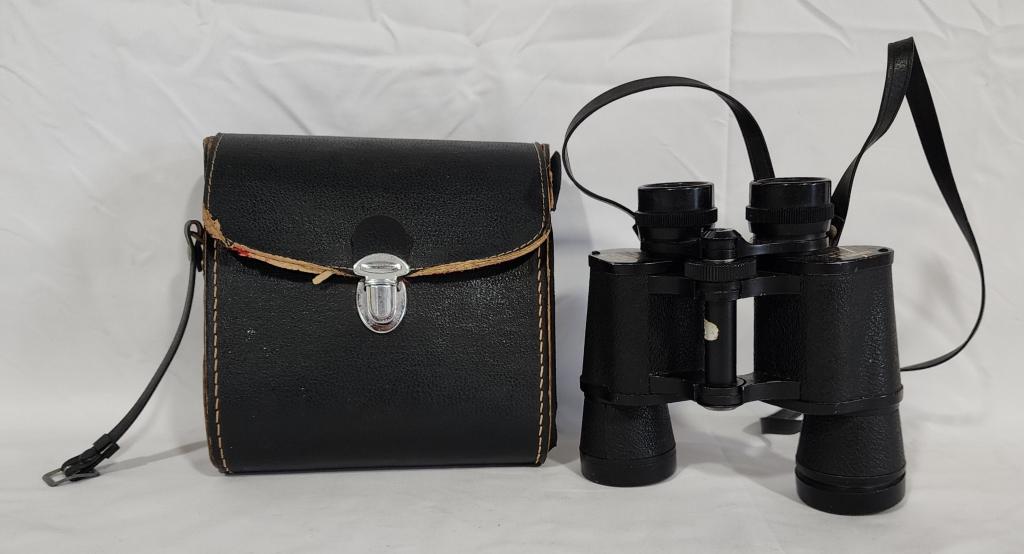 Vintage Empire Model 257 Binoculars w/ Case (1 of 6)