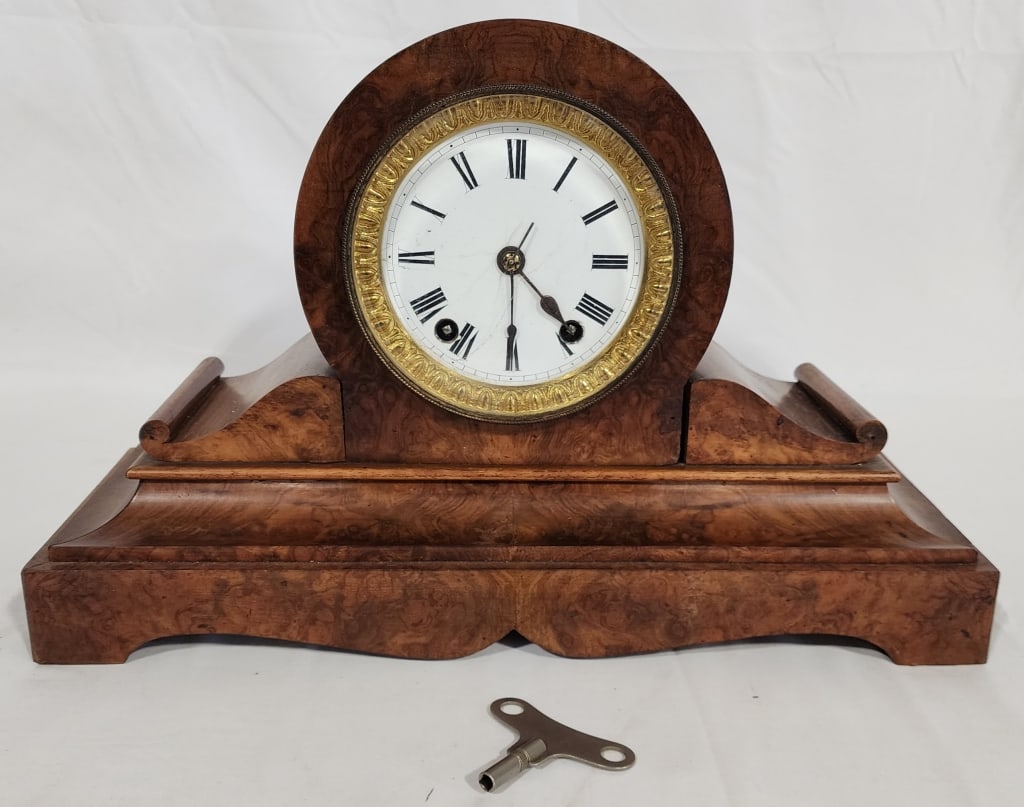 Antique Mantle Clock w/ Key & Pendulum (1 of 8)