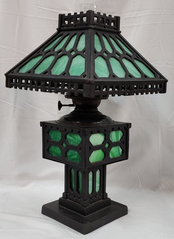 P.L.B & G.Co Slag Glass Oil Lamp (1 of 8)